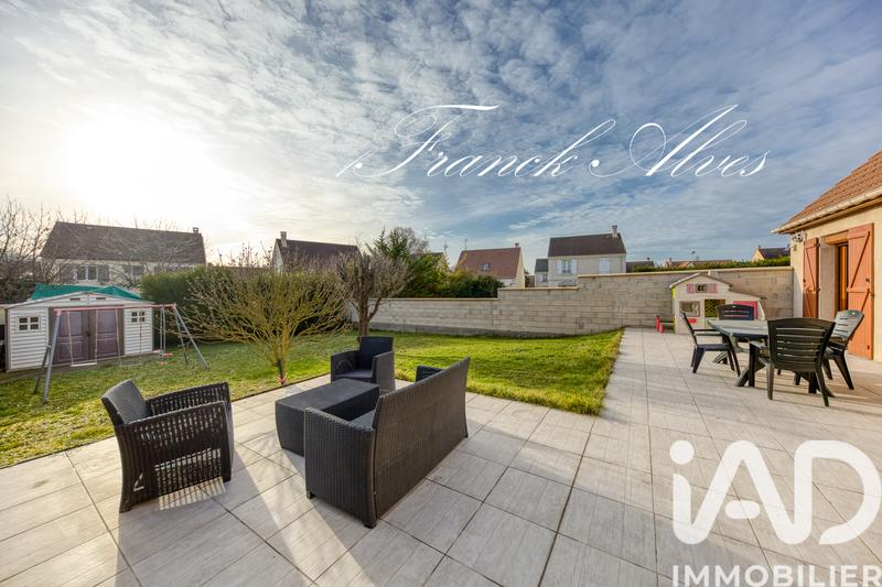 Maison - 121 m² - 5 pièces