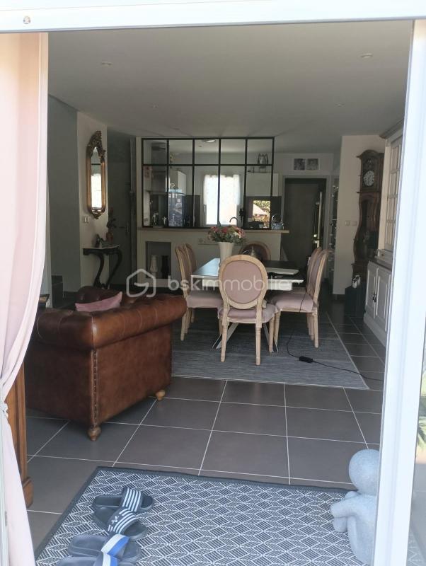 Villa - 90 m² - 4 pièces