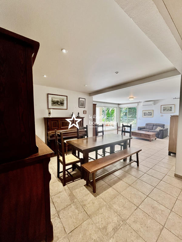 Appartement - 89 m² - 3 pièces