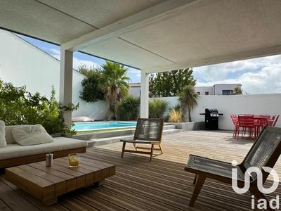 Maison - 208 m² - 5 pièces