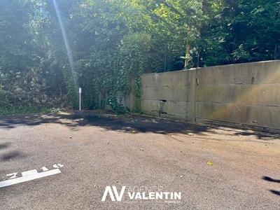 Parking / Garage - 12 m²