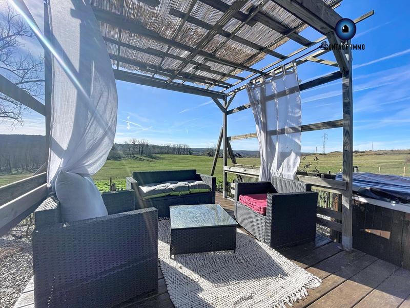 Maison - 183 m² - 6 pièces