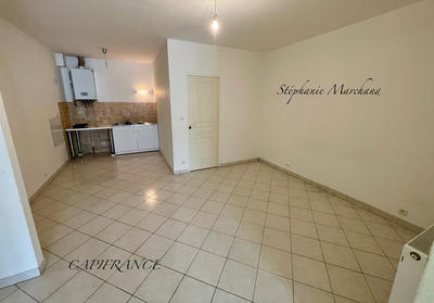 Studio - 44 m² - 2 pièces