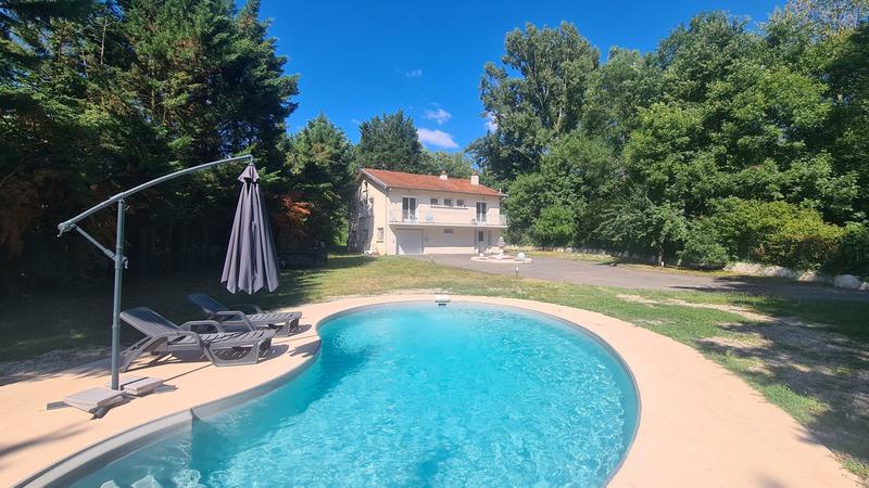 Maison - 170 m² - 7 pièces