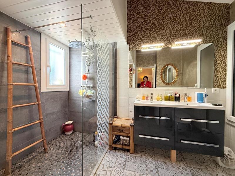 Maison - 199 m² - 5 pièces