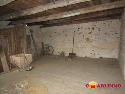 Maison traditionnelle - 80 m² - 2 pièces