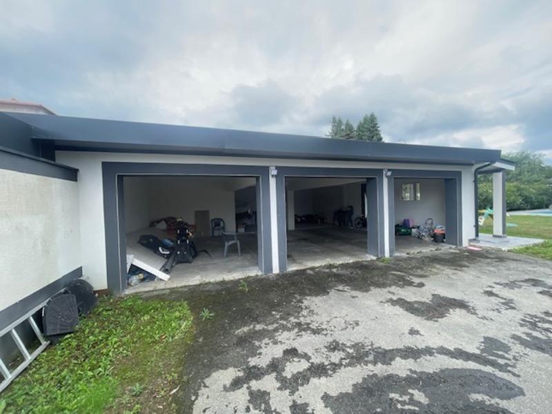 Maison - 300 m² - 12 pièces