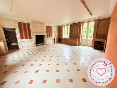 Maison - 343 m² - 13 pièces