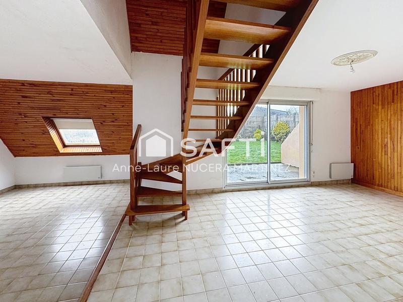 Maison - 102 m² - 5 pièces
