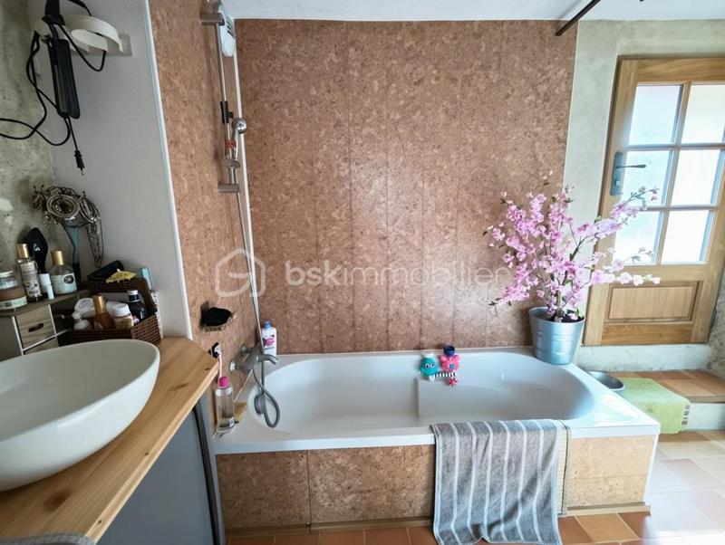 Maison - 60 m² - 3 pièces