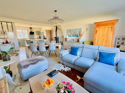 Maison - 102 m² - 4 pièces