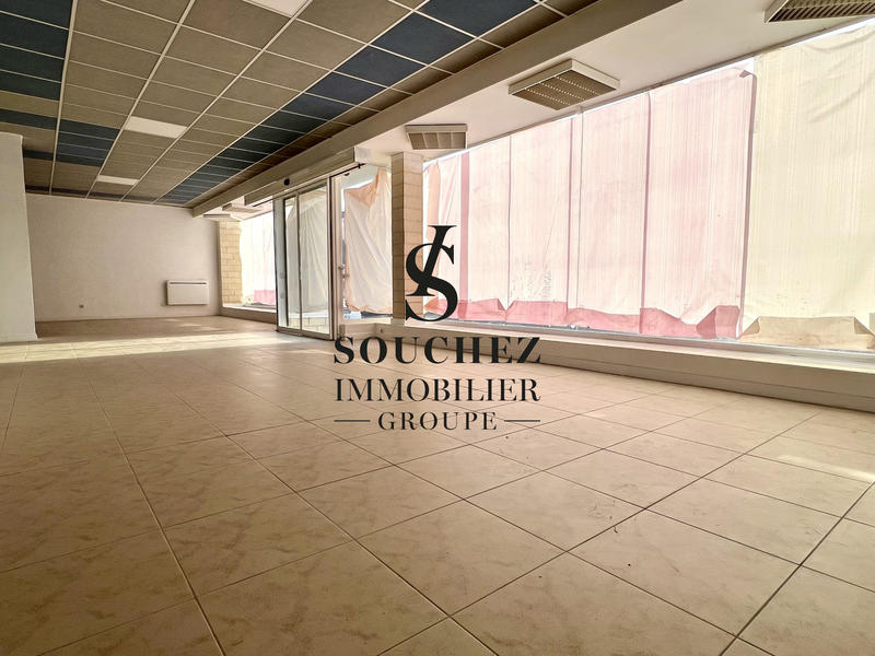 Maison - 300 m² - 6 pièces