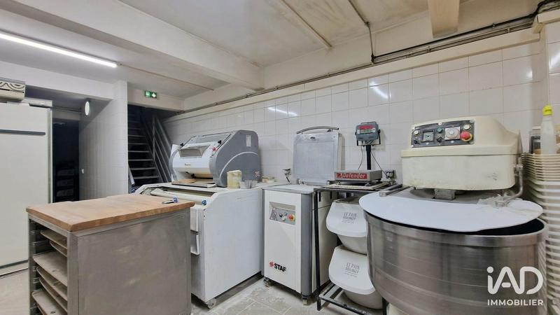 Local commercial - 207 m²