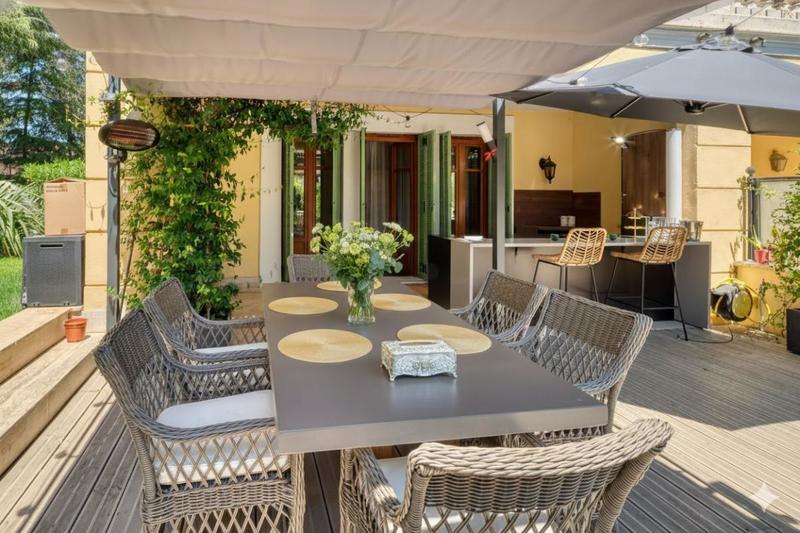 Appartement - 110 m² - 3 pièces