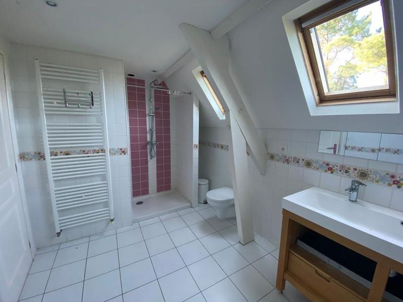 Maison - 244 m² - 7 pièces