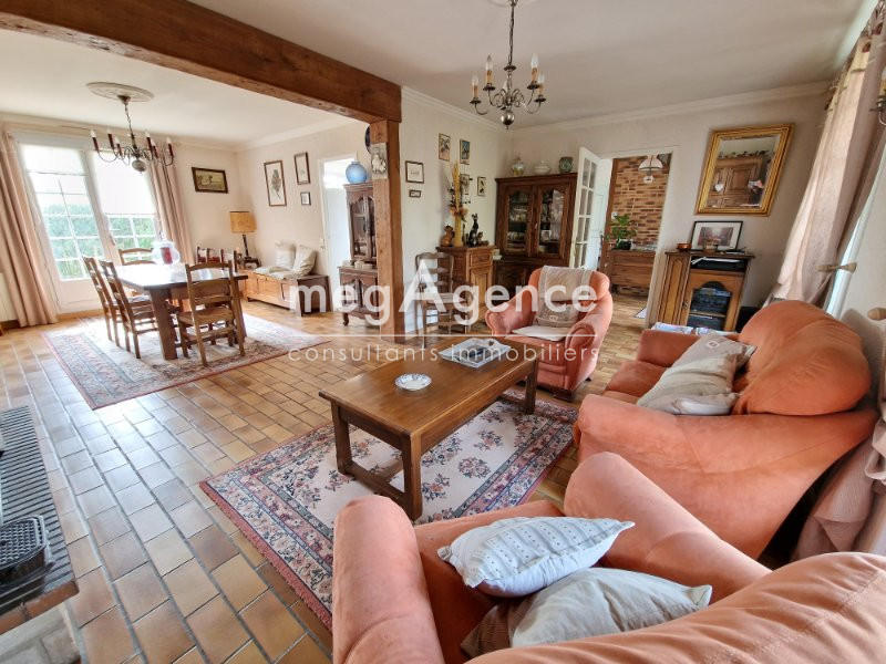 Maison - 137 m² - 5 pièces