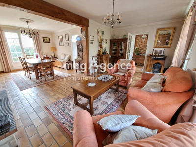Maison - 137 m² - 5 pièces