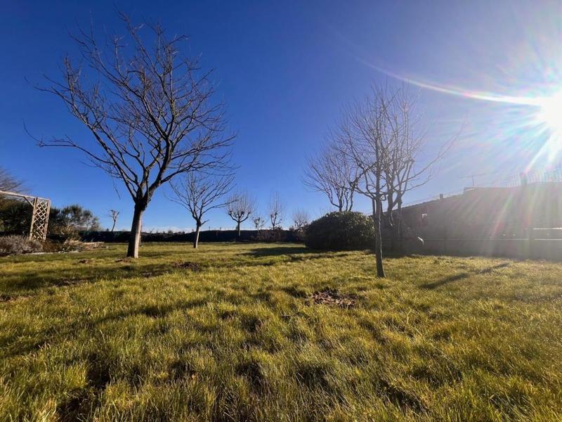 Terrain constructible - 799 m²