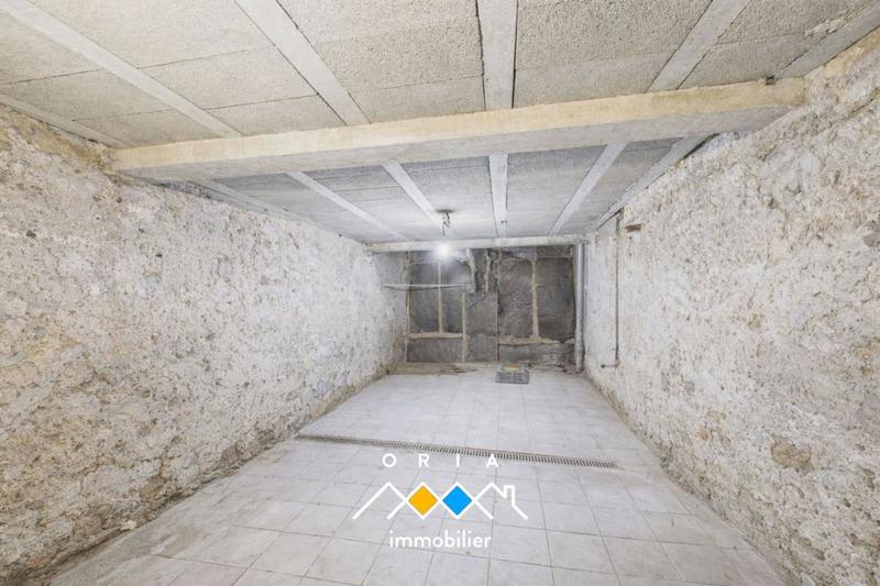 Maison - 174 m² - 7 pièces