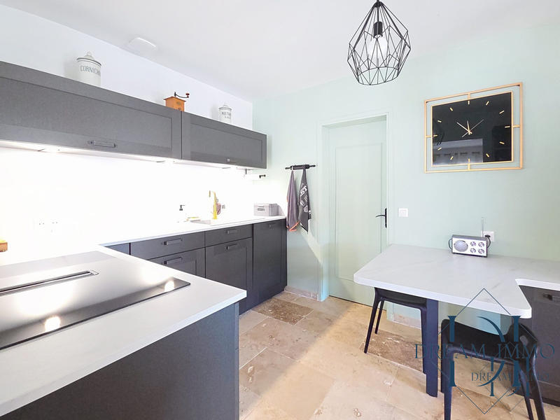 Villa - 144 m² - 7 pièces