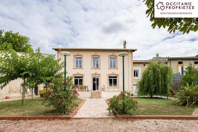 Maison de maîtres - 530 m² - 19 pièces