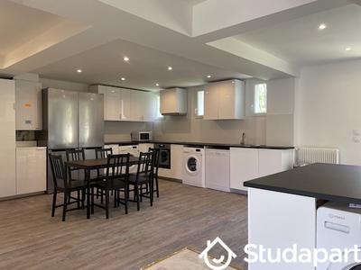 Chambre - 14 m² - 1 pièce