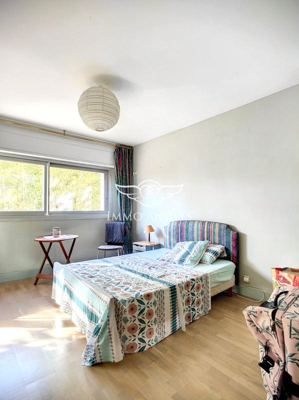 Maison - 209 m² - 6 pièces