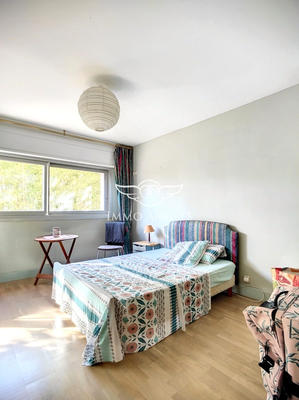 Maison - 209 m² - 6 pièces