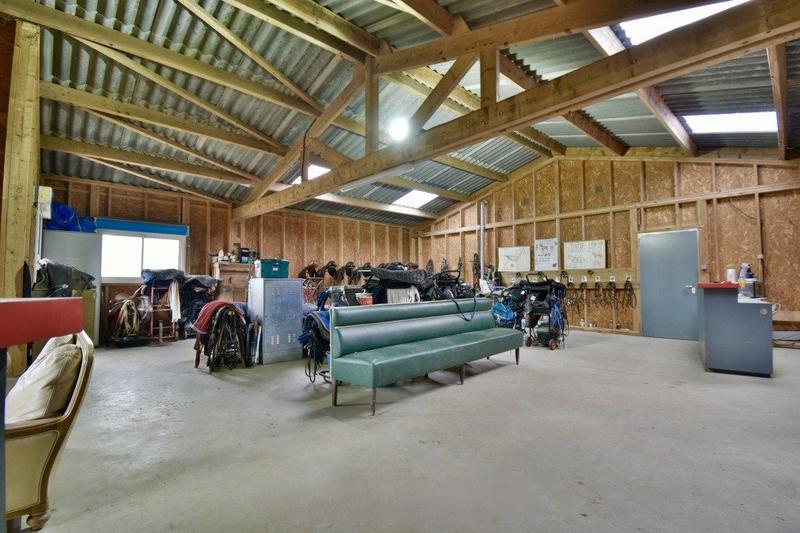 Ferme - 1 900 m² - 10 pièces