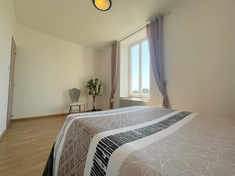 Maison - 265 m² - 12 pièces