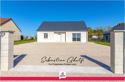 Maison - 86 m² - 4 pièces