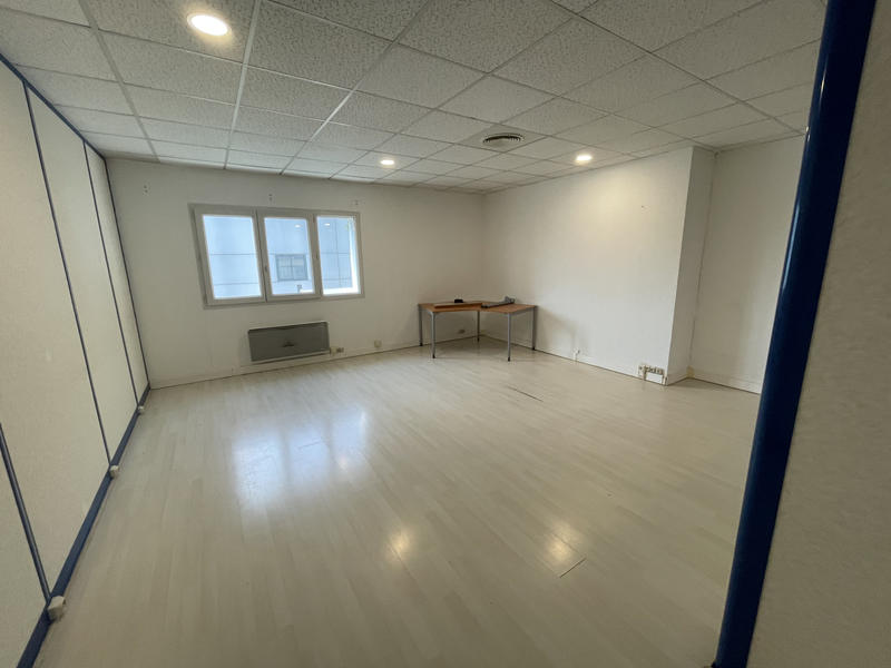 Bureau - 106 m²