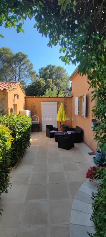 Demeure - 160 m² - 5 pièces