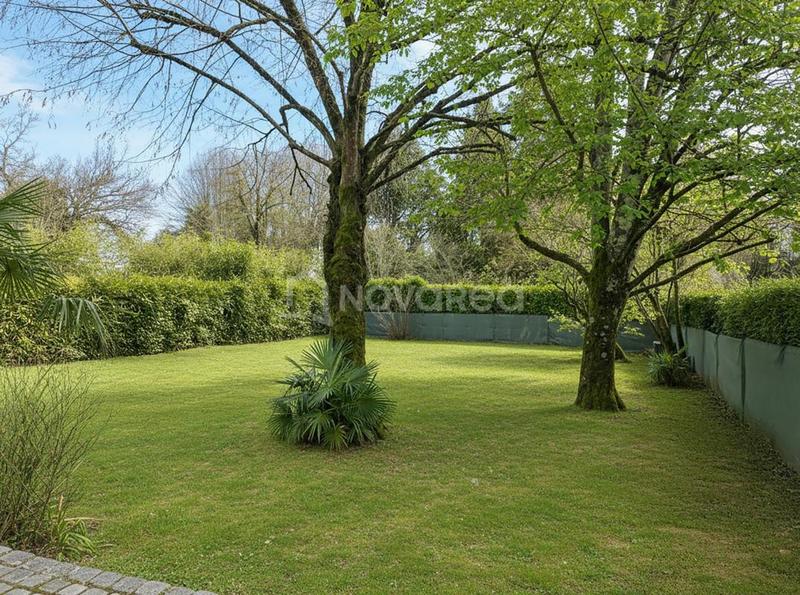 Villa - 310 m² - 12 pièces