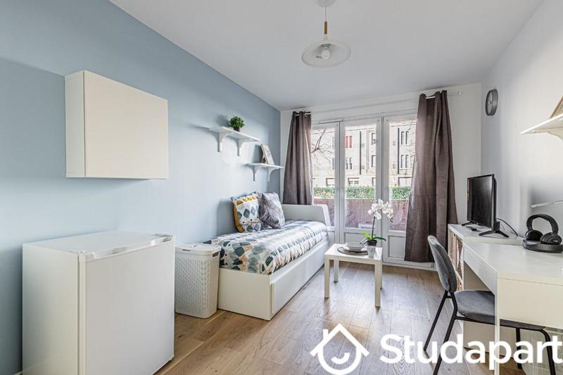 Chambre - 12 m² - 1 pièce