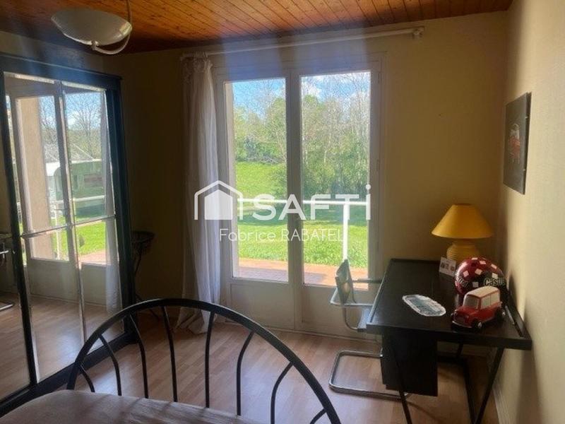 Maison - 140 m² - 5 pièces