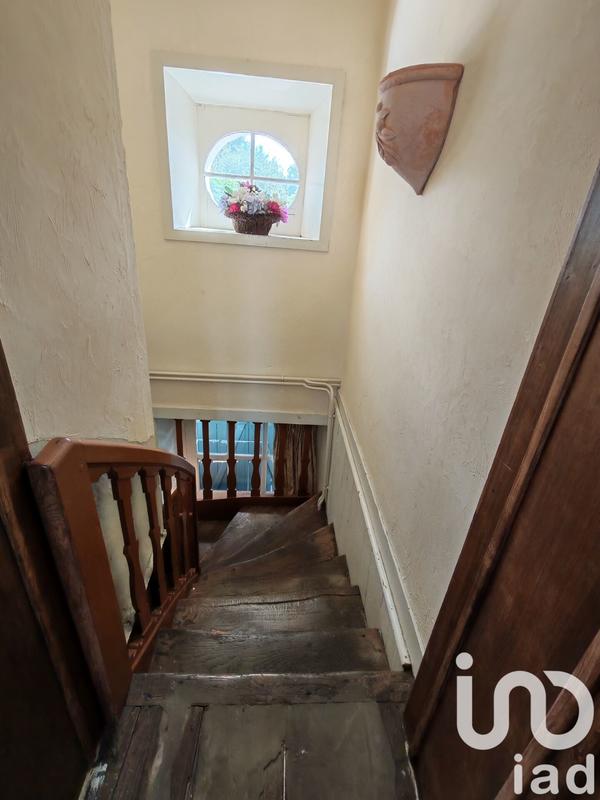 Maison - 235 m² - 10 pièces