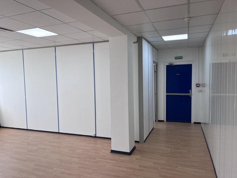 Bureau - 300 m²
