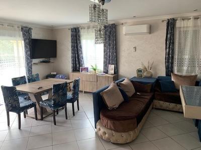 Maison - 143 m² - 6 pièces