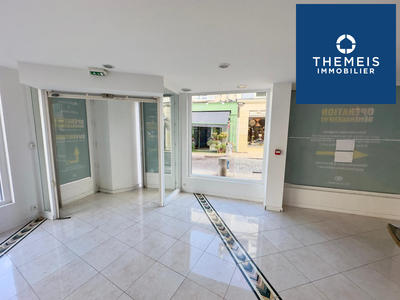 Local commercial - 82 m²