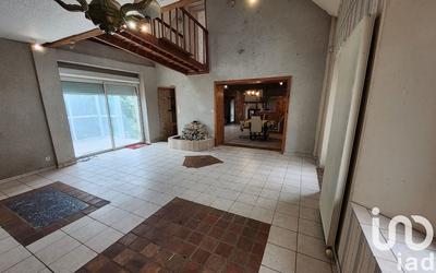 Maison - 163 m² - 6 pièces