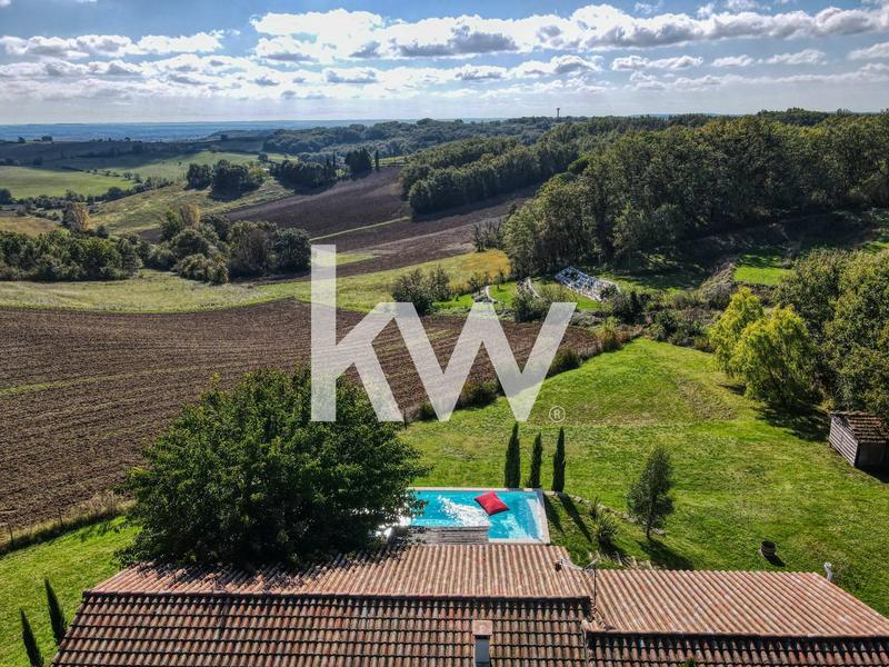 Maison - 157 m² - 6 pièces