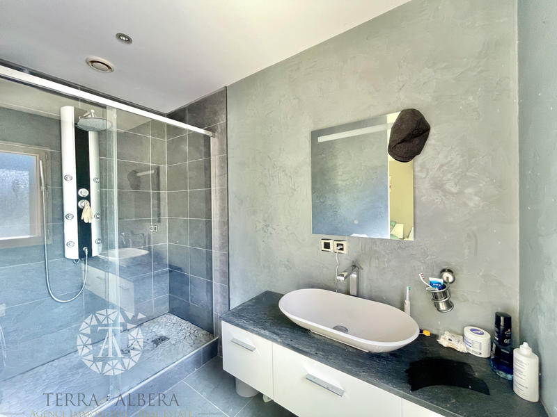 Villa - 190 m² - 5 pièces