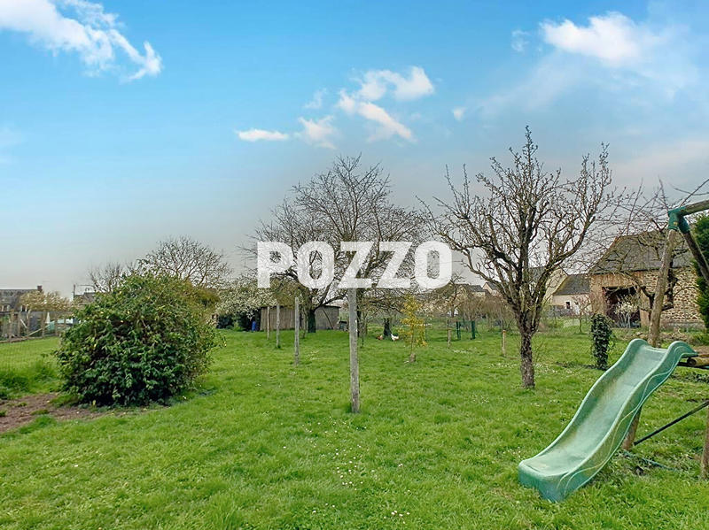 Maison - 96 m² - 5 pièces