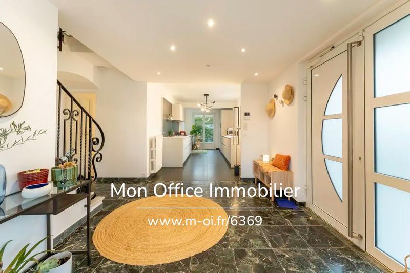 Maison - 160 m² - 6 pièces