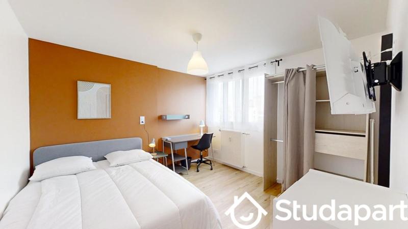 Chambre - 11 m² - 1 pièce