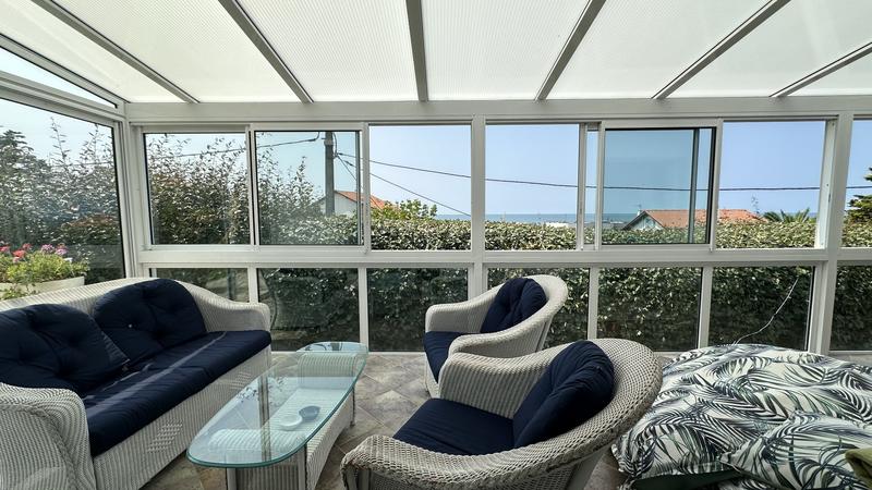 Maison contemporaine - 291 m² - 6 pièces