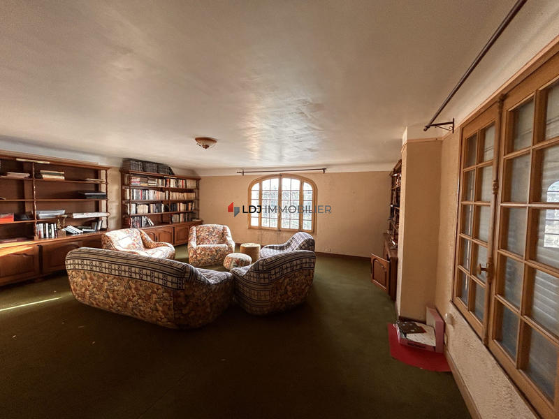 Château - 481 m² - 10 pièces