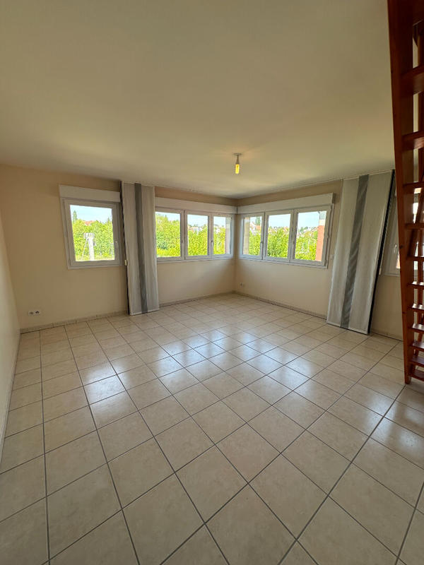 Appartement - 70 m² - 3 pièces