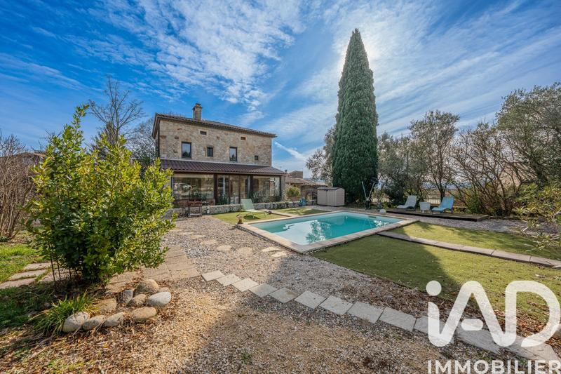 Maison - 170 m² - 5 pièces